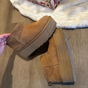 UGG ultra mini platform boots
